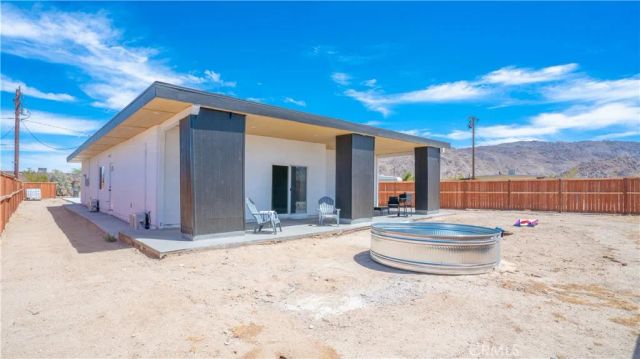 6586 Lupine, 29 Palms, CA 92277