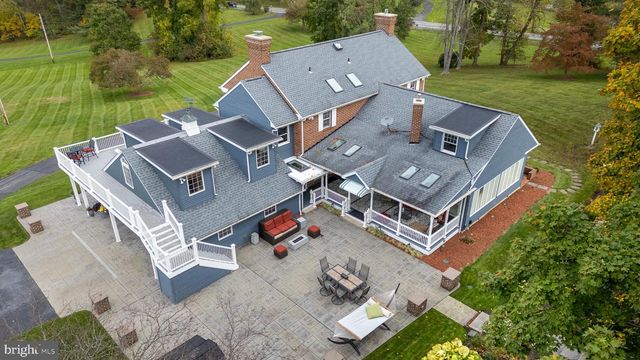 261 OLD FORT ROAD, Spring Mills, PA 16875