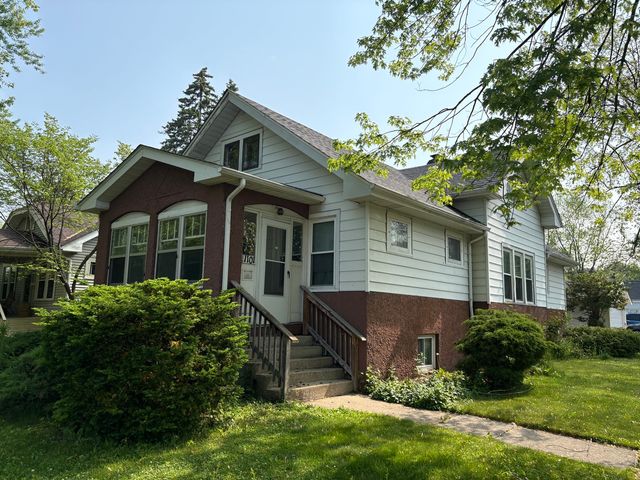 1101 N Ash Street, Waukegan, IL 60085