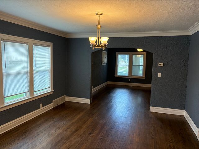 1101 N Ash Street, Waukegan, IL 60085