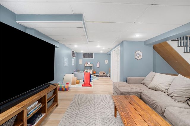 58 Meredith Drive, Cranston, RI 02920