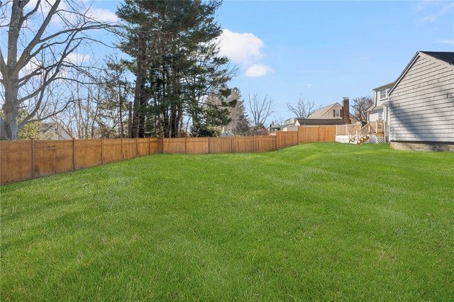 58 Meredith Drive, Cranston, RI 02920