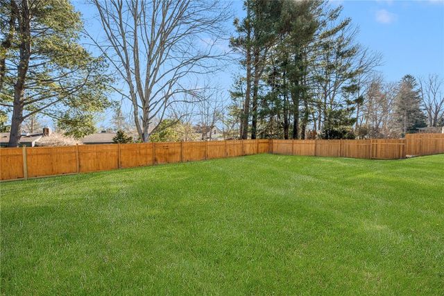 58 Meredith Drive, Cranston, RI 02920