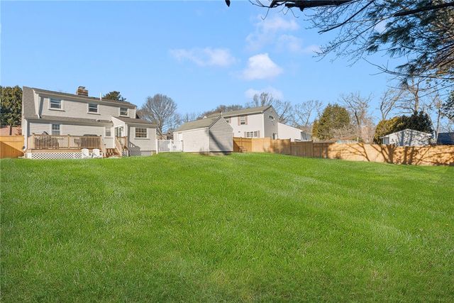 58 Meredith Drive, Cranston, RI 02920