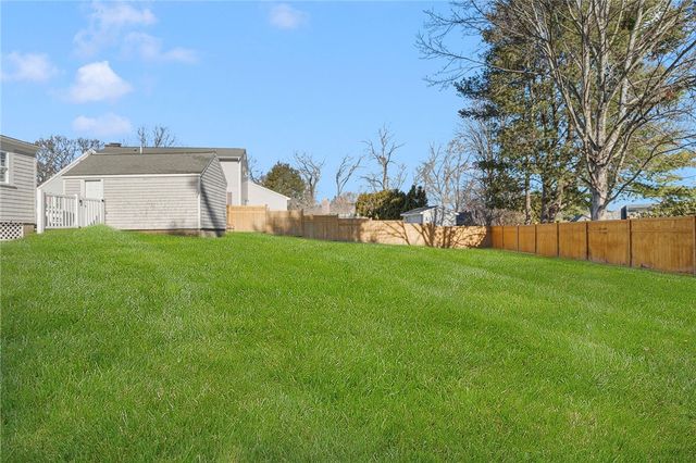 58 Meredith Drive, Cranston, RI 02920