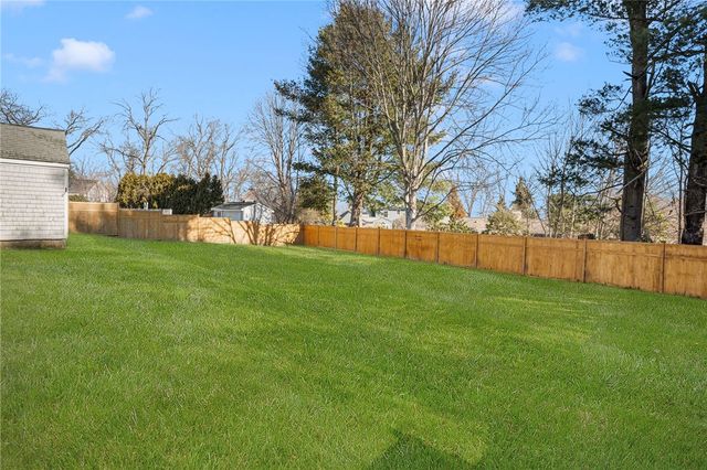 58 Meredith Drive, Cranston, RI 02920