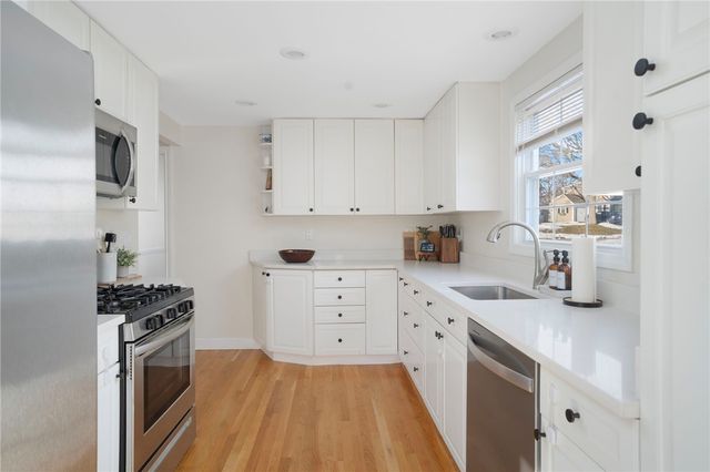 58 Meredith Drive, Cranston, RI 02920