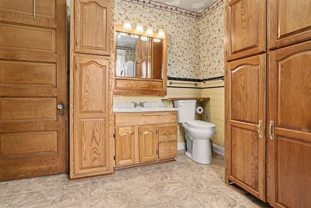 307 Center Street, Dowagiac, MI 49047