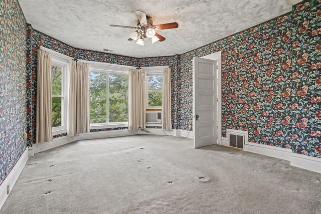 307 Center Street, Dowagiac, MI 49047
