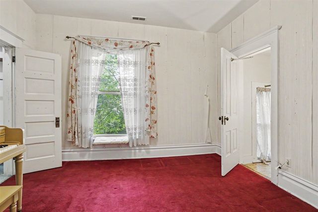 307 Center Street, Dowagiac, MI 49047