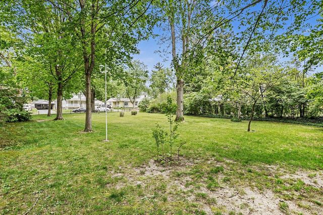 307 Center Street, Dowagiac, MI 49047