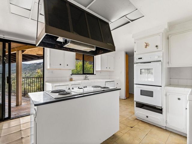 17566 LYONS VALLEY Road, Jamul, CA 91935