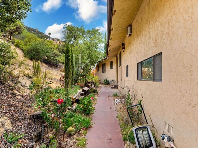 17566 LYONS VALLEY Road, Jamul, CA 91935