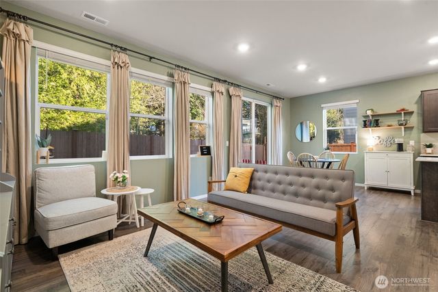 6588 Langley Avenue NE, Bremerton, WA 98311