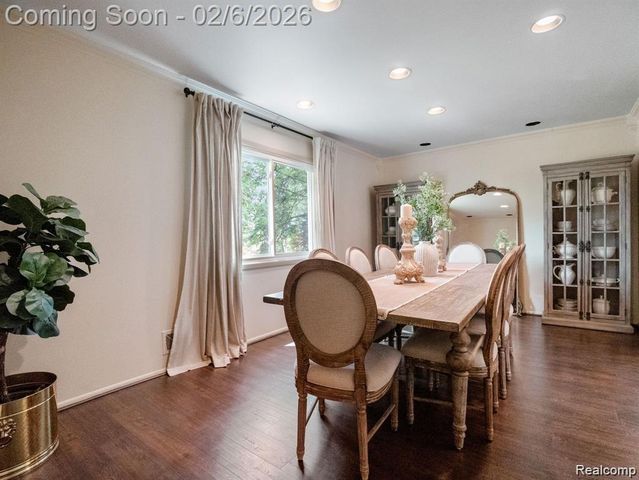 4819 THORNTREE Drive, West Bloomfield Charter Township, MI 48322