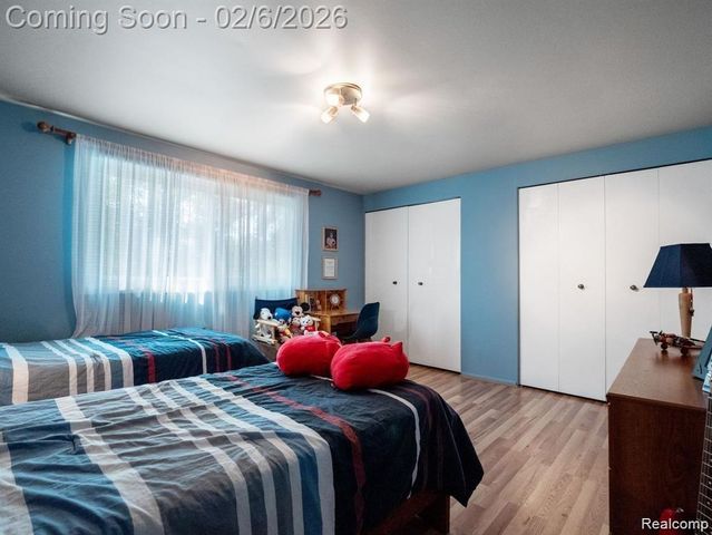 4819 THORNTREE Drive, West Bloomfield Charter Township, MI 48322