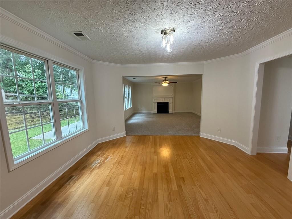 Image 8 of property listing at 2966 Fairton Trail, Lithonia, GA 30038