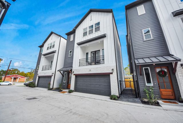 929 Fisher Street E, Houston, TX 77018