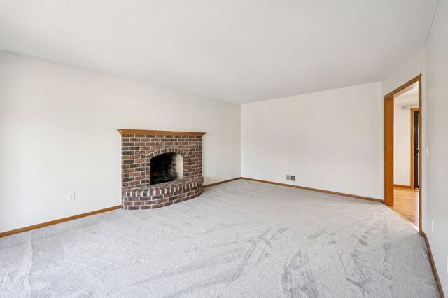 4615 Juneau Lane N, Plymouth, MN 55446