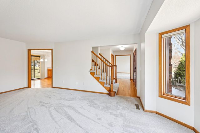 4615 Juneau Lane N, Plymouth, MN 55446