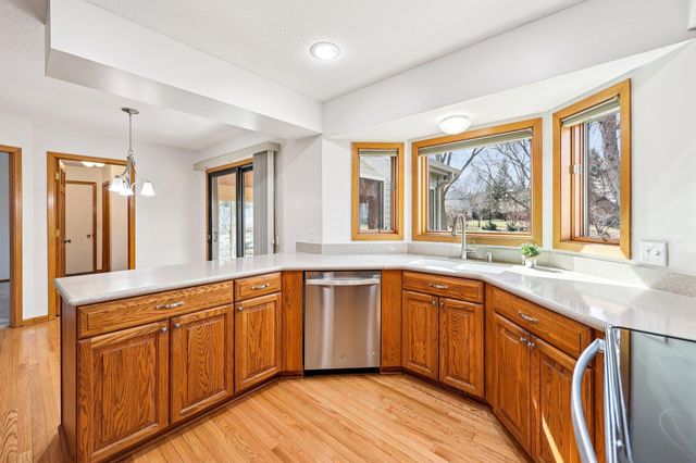 4615 Juneau Lane N, Plymouth, MN 55446