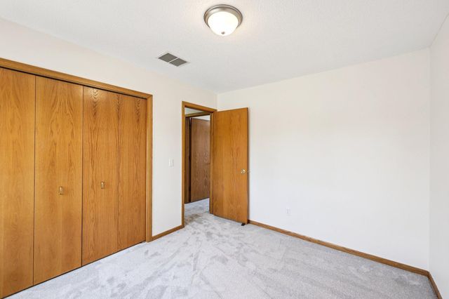 4615 Juneau Lane N, Plymouth, MN 55446