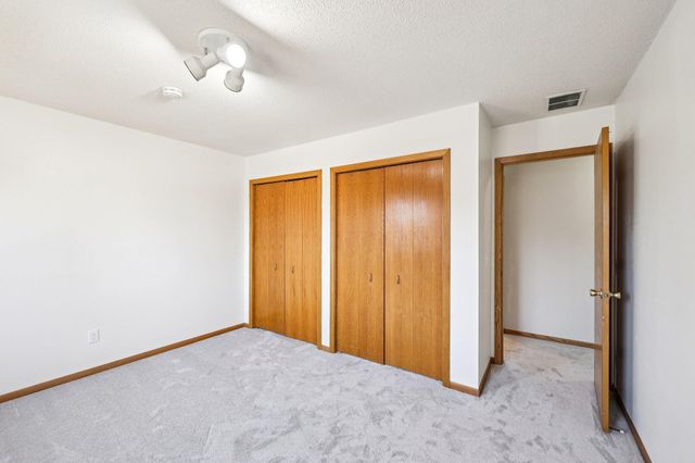 4615 Juneau Lane N, Plymouth, MN 55446