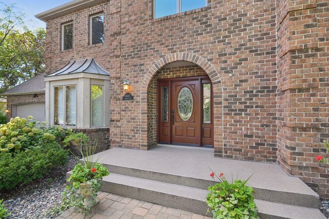 4615 Juneau Lane N, Plymouth, MN 55446