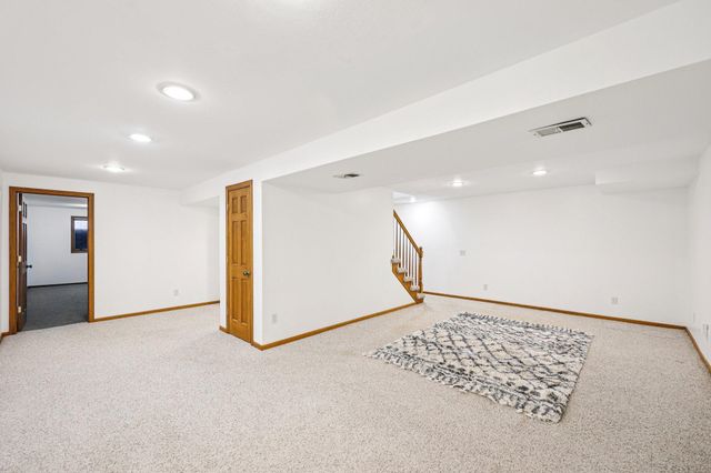 4615 Juneau Lane N, Plymouth, MN 55446