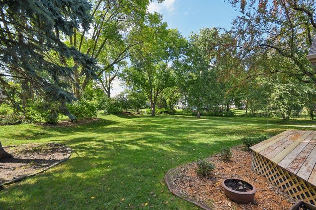 4615 Juneau Lane N, Plymouth, MN 55446