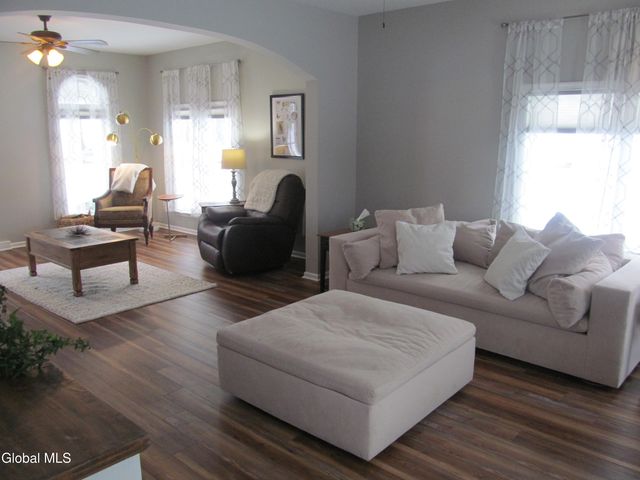 26 Gronczniak Road, Stillwater, NY 12170