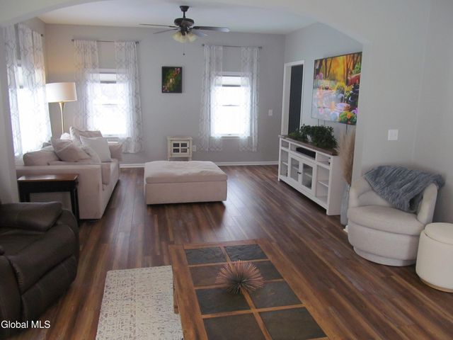 26 Gronczniak Road, Stillwater, NY 12170