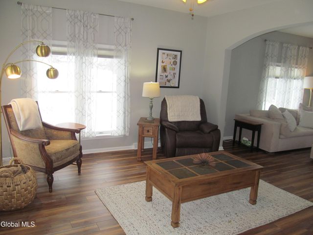 26 Gronczniak Road, Stillwater, NY 12170