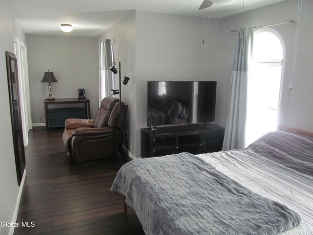 26 Gronczniak Road, Stillwater, NY 12170