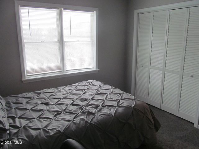 26 Gronczniak Road, Stillwater, NY 12170