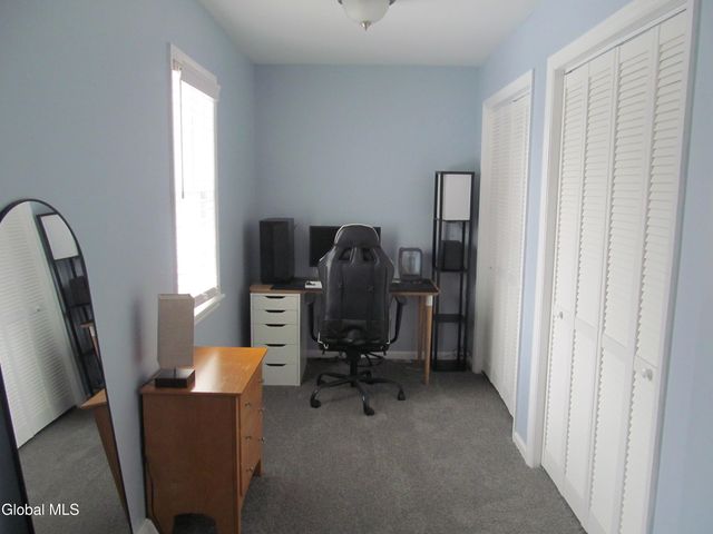 26 Gronczniak Road, Stillwater, NY 12170