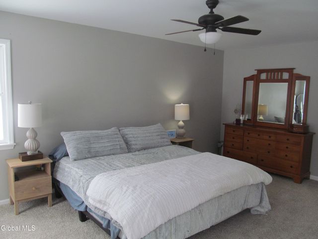 26 Gronczniak Road, Stillwater, NY 12170