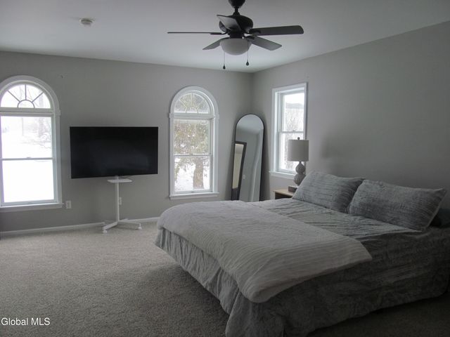 26 Gronczniak Road, Stillwater, NY 12170