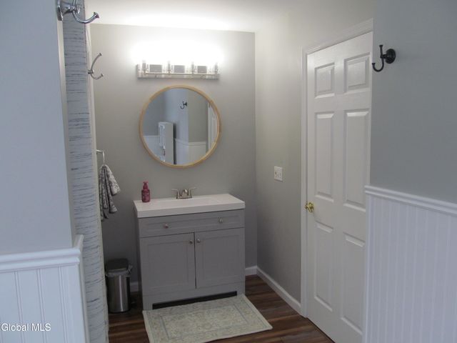 26 Gronczniak Road, Stillwater, NY 12170