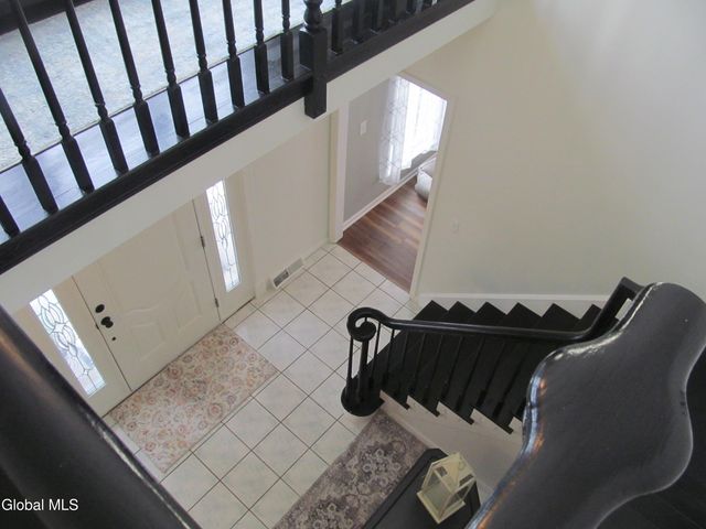 26 Gronczniak Road, Stillwater, NY 12170