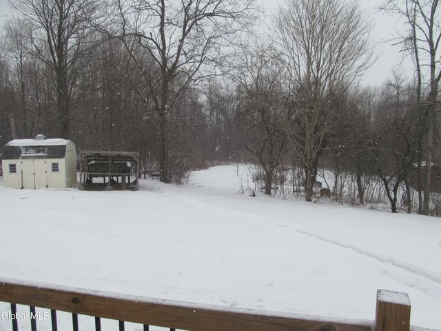 26 Gronczniak Road, Stillwater, NY 12170