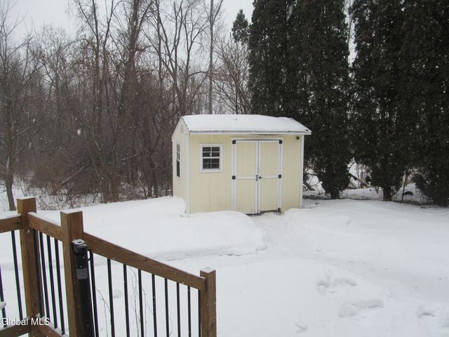 26 Gronczniak Road, Stillwater, NY 12170