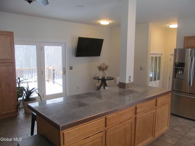 26 Gronczniak Road, Stillwater, NY 12170