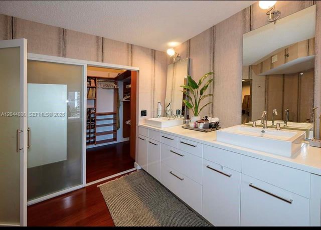 3600 Mystic Pointe Drive 718, Aventura, FL 33180