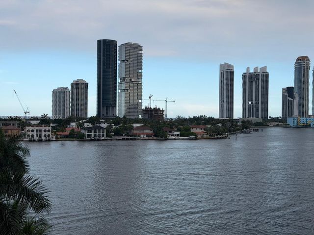 3600 Mystic Pointe Drive 718, Aventura, FL 33180
