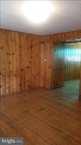 2528 S MASSEY ST, Philadelphia, PA 19142