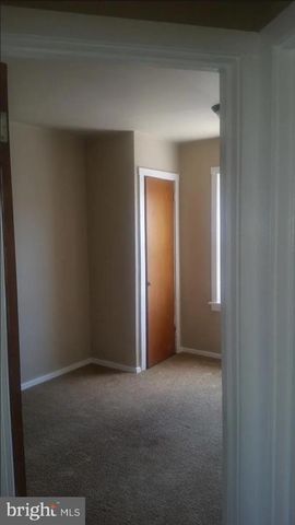 2528 S MASSEY ST, Philadelphia, PA 19142