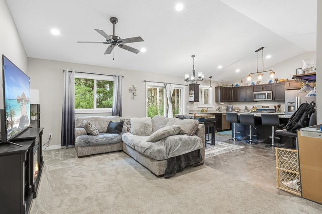 425 Alex Court, Somerset, WI 54025