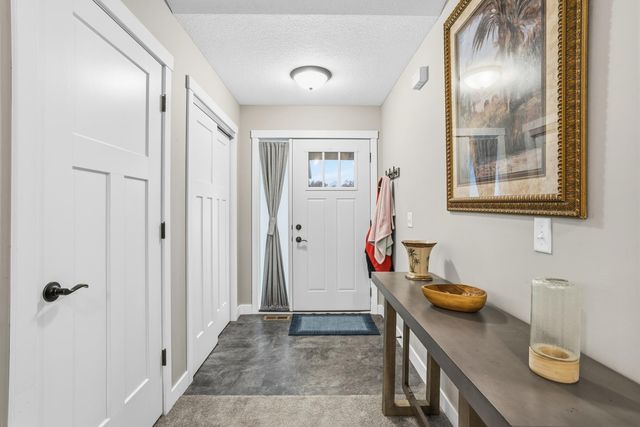 425 Alex Court, Somerset, WI 54025