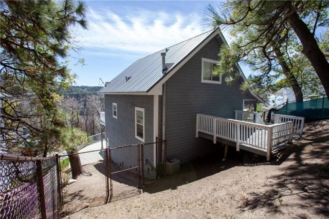 31916 Pine Cone, Running Springs, CA 92382